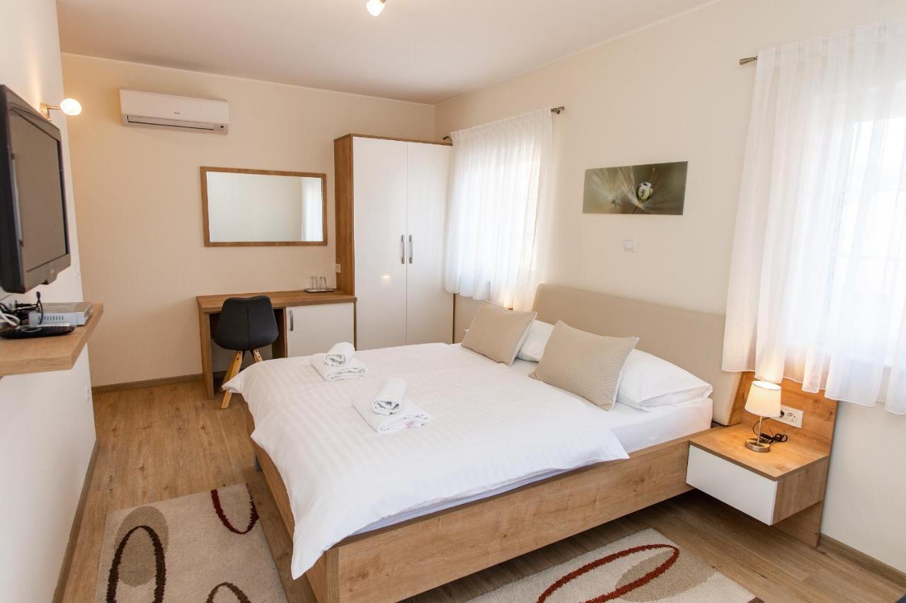 Guest House Ankora Skradin Exterior photo